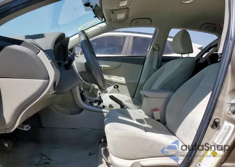 2010 Toyota Corolla Base z USA, uszkodzony, nr VIN 1NXBU4EE6AZ273894